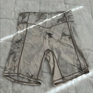 Tan Athletic Shorts with Elastic Waistband and Quick-Dry Fabric